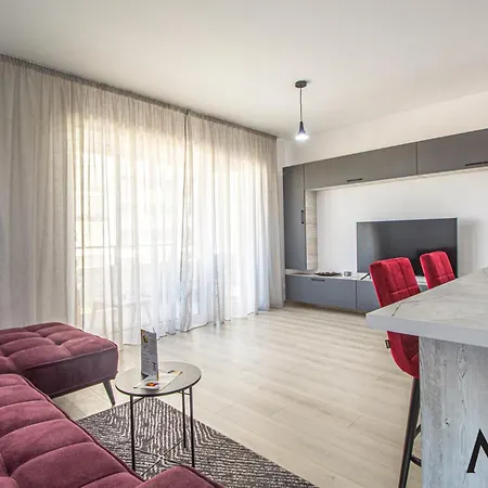 Mohost Two - Chic Mountain-view Getaway
